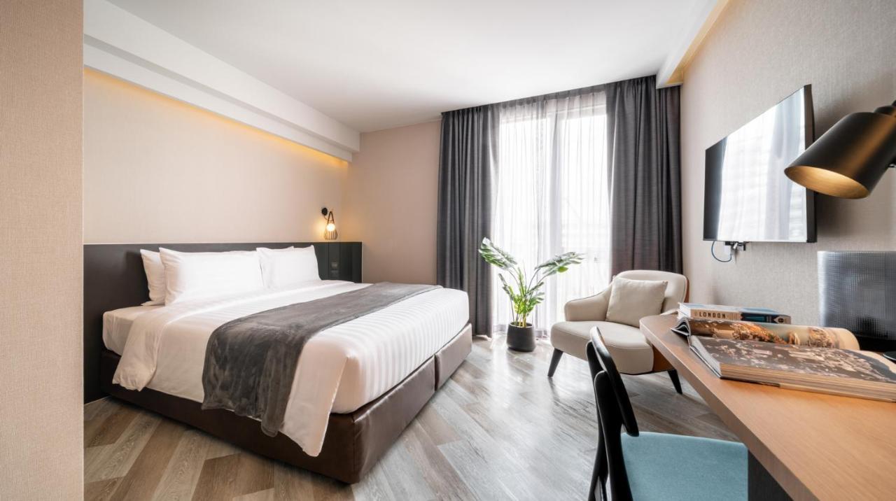 Seekers Finders Rama IV Hotel Surestay Collection By BW Bangkok Exteriör bild