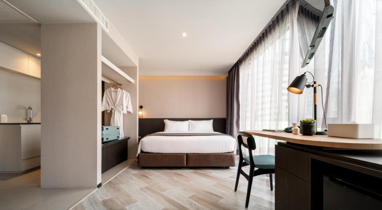 Seekers Finders Rama IV Hotel Surestay Collection By BW Bangkok Exteriör bild