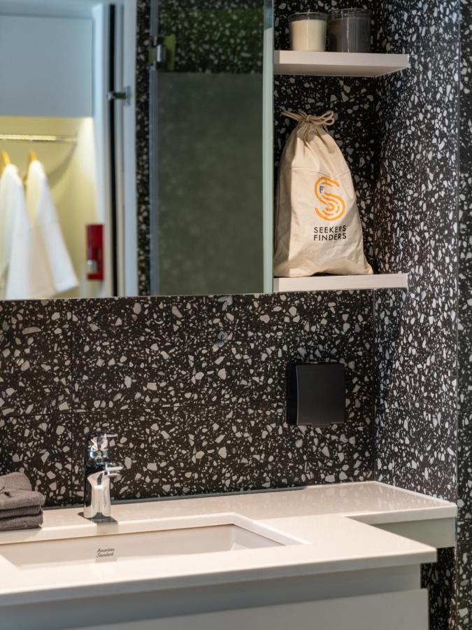 Seekers Finders Rama IV Hotel Surestay Collection By BW Bangkok Exteriör bild