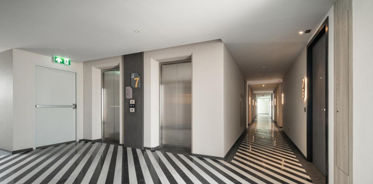 Seekers Finders Rama IV Hotel Surestay Collection By BW Bangkok Exteriör bild