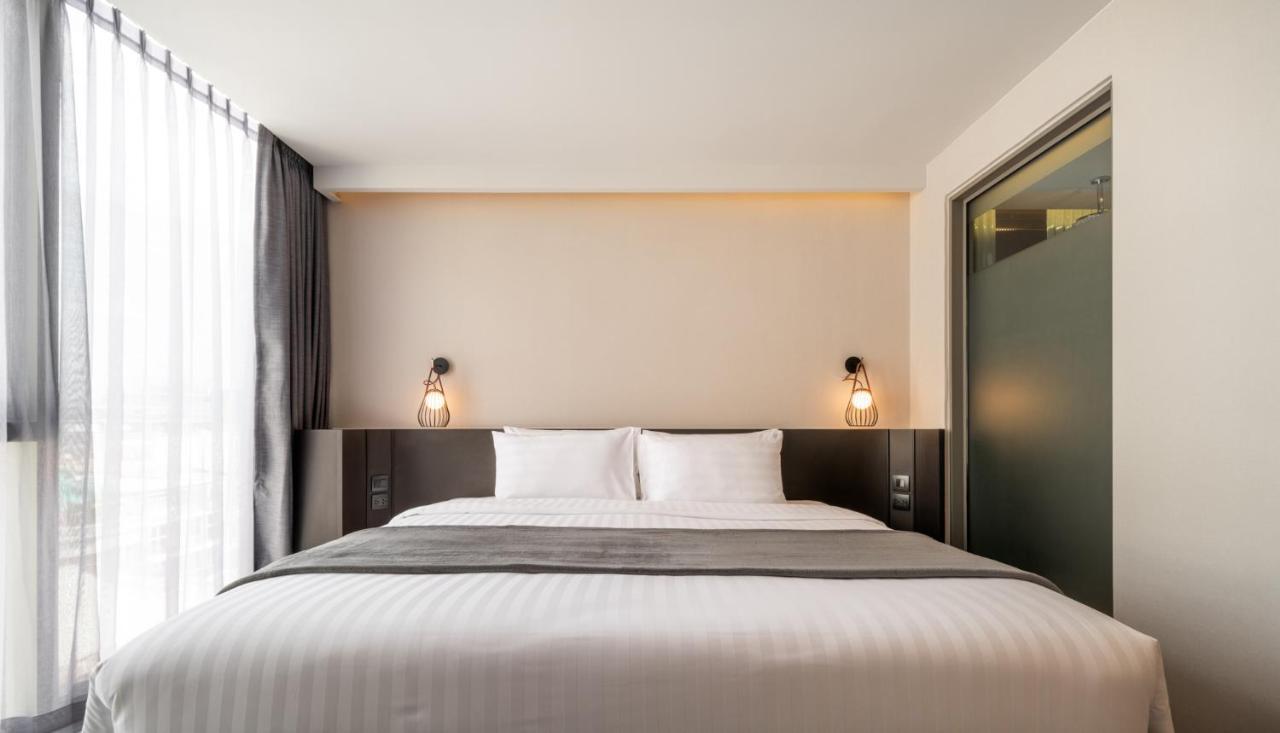 Seekers Finders Rama IV Hotel Surestay Collection By BW Bangkok Exteriör bild