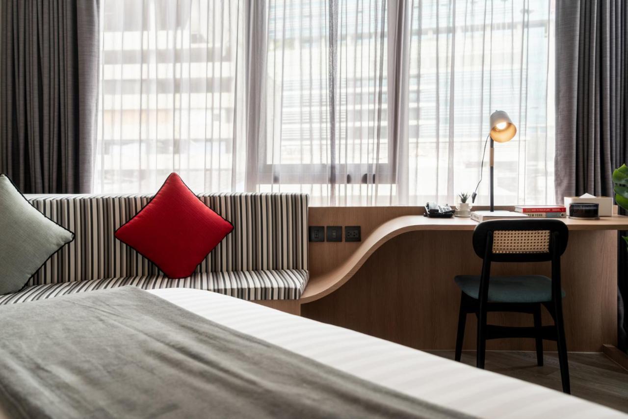 Seekers Finders Rama IV Hotel Surestay Collection By BW Bangkok Exteriör bild