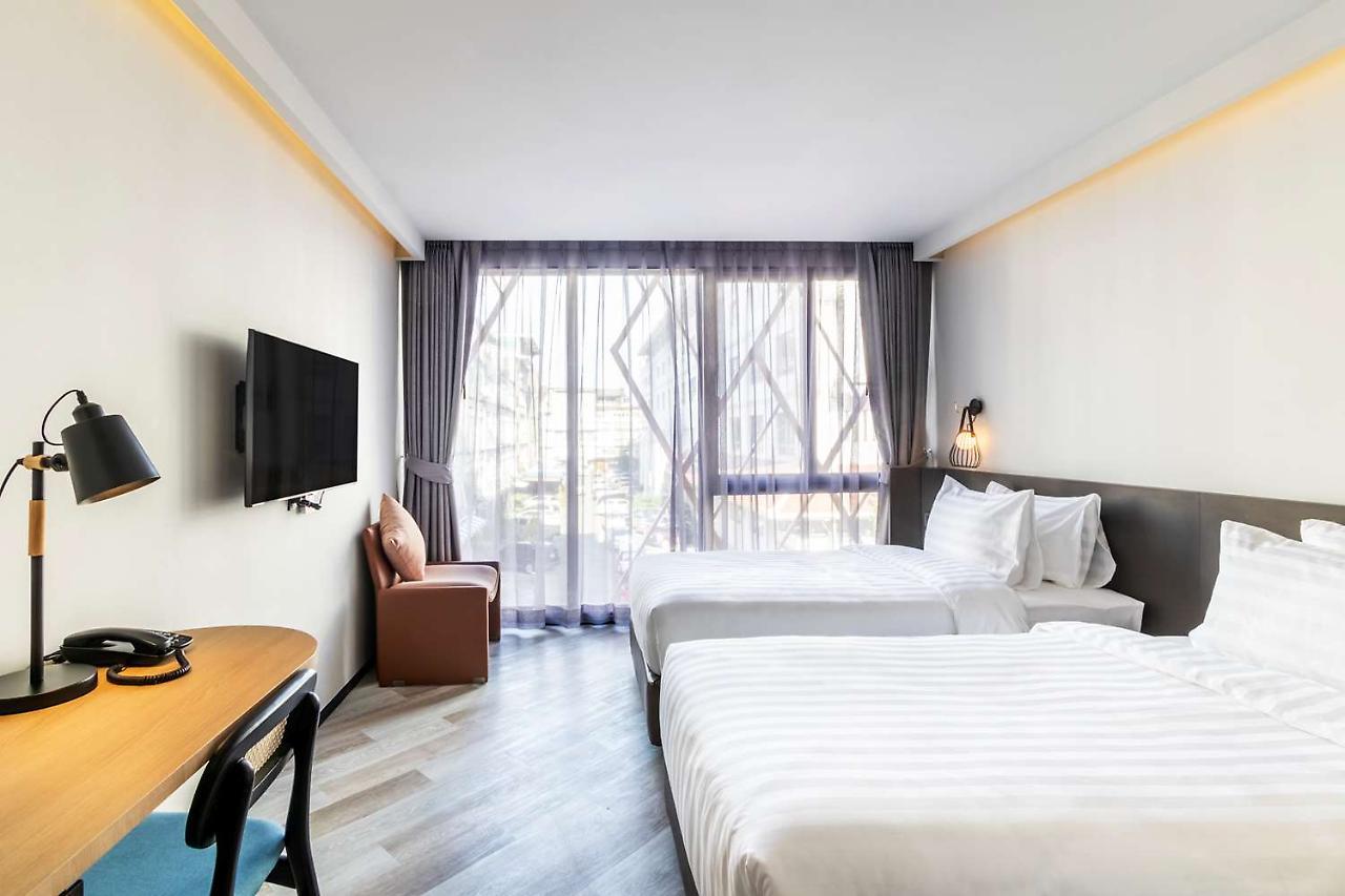 Seekers Finders Rama IV Hotel Surestay Collection By BW Bangkok Exteriör bild