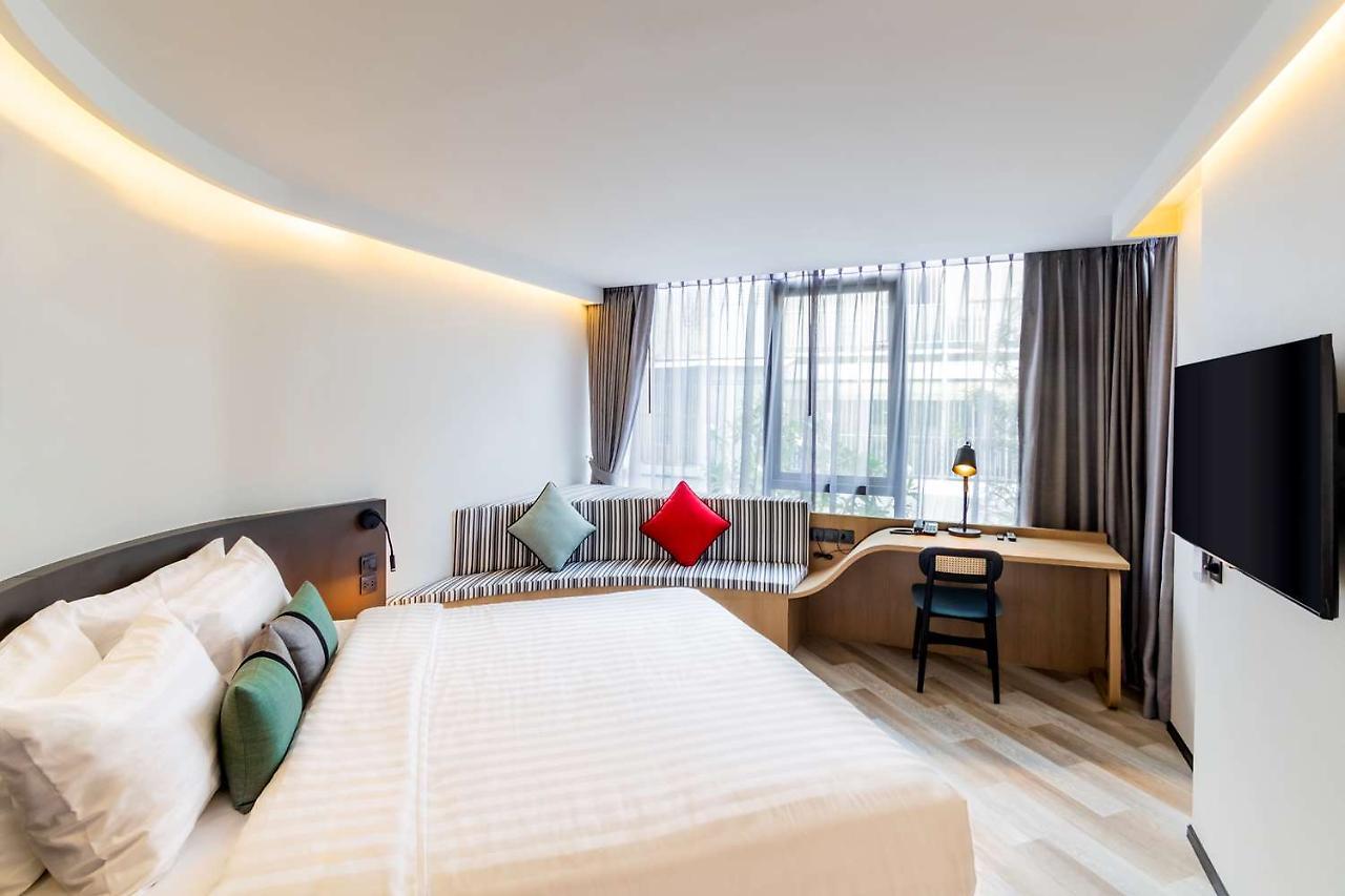 Seekers Finders Rama IV Hotel Surestay Collection By BW Bangkok Exteriör bild