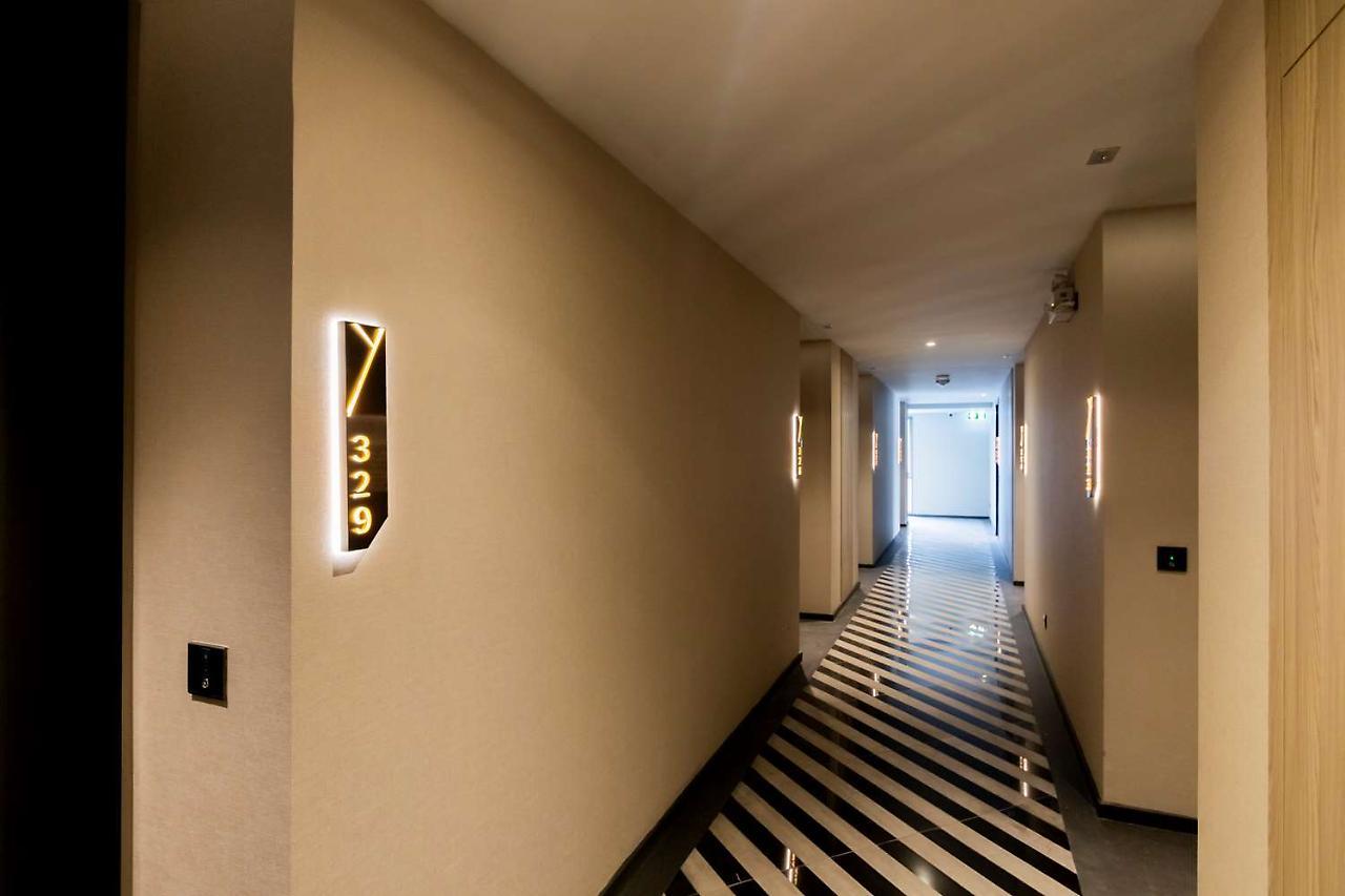 Seekers Finders Rama IV Hotel Surestay Collection By BW Bangkok Exteriör bild