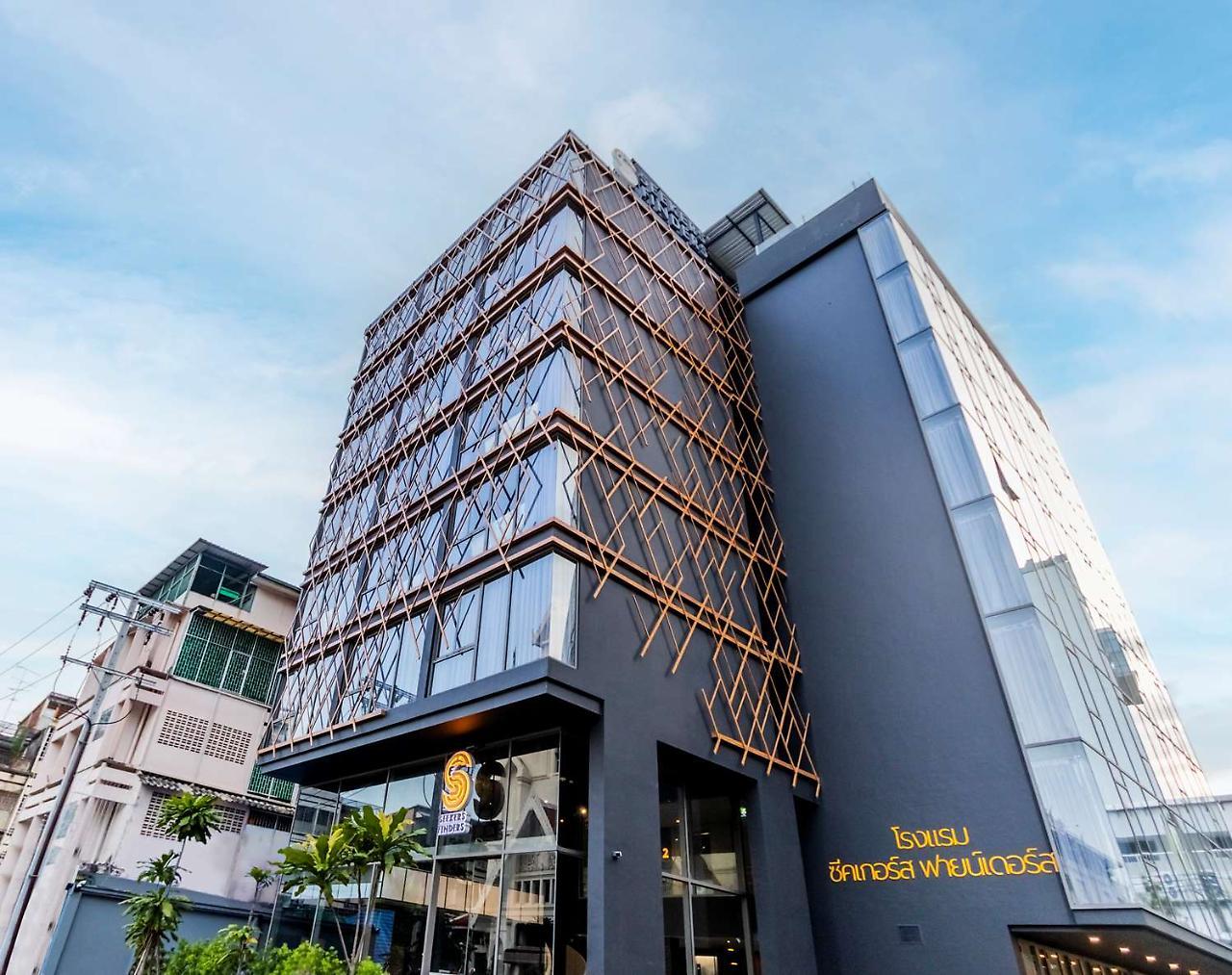Seekers Finders Rama IV Hotel Surestay Collection By BW Bangkok Exteriör bild