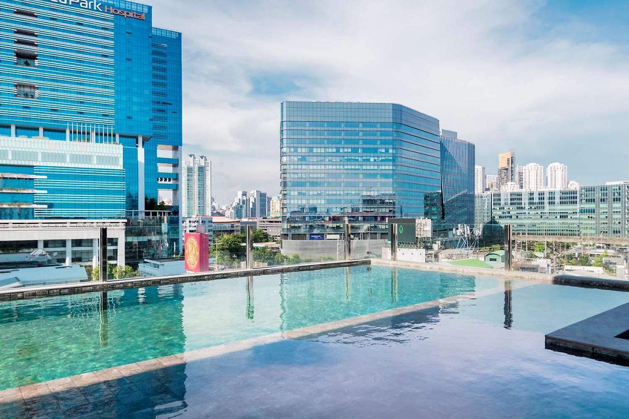 Seekers Finders Rama IV Hotel Surestay Collection By BW Bangkok Exteriör bild