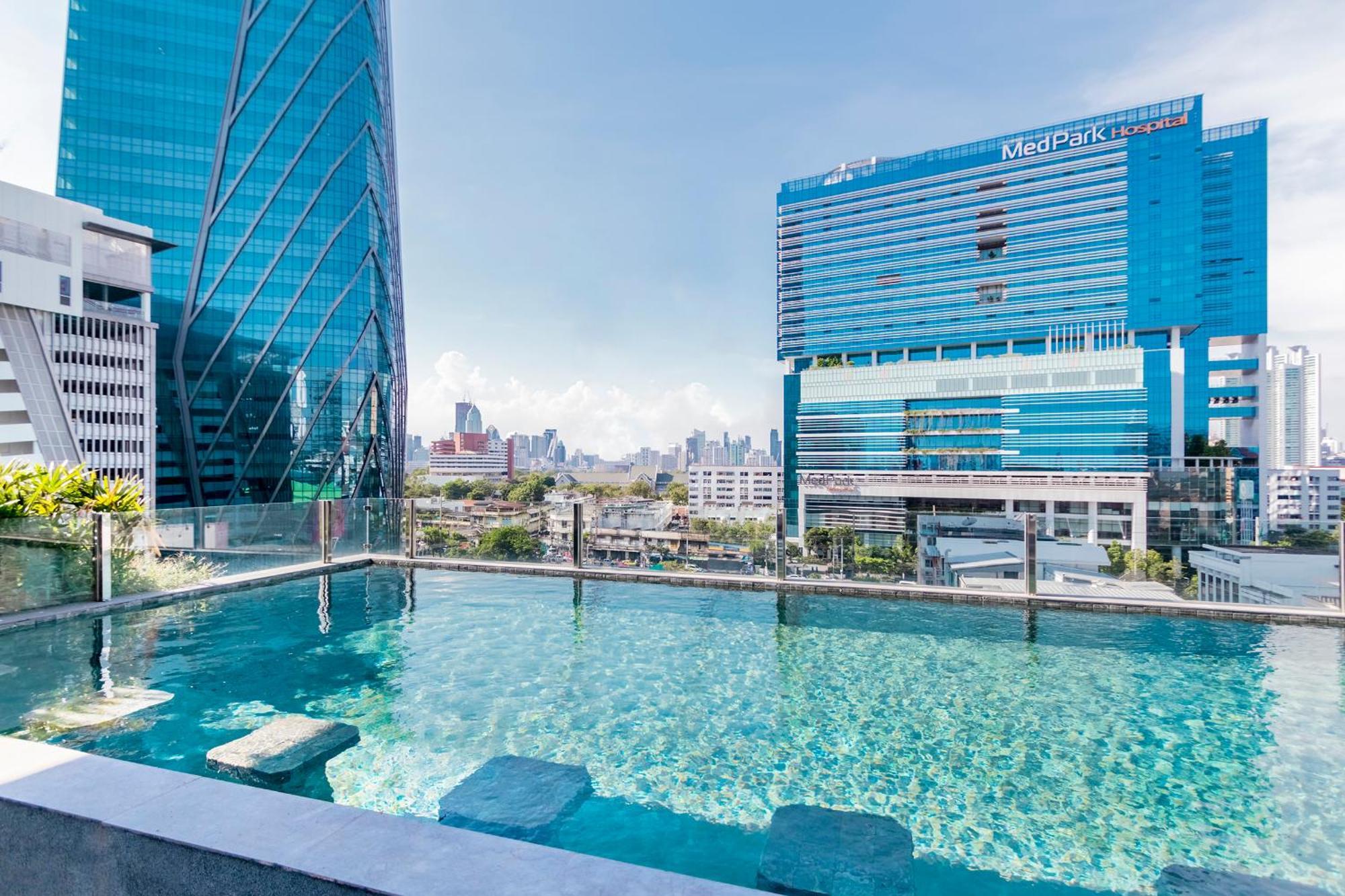 Seekers Finders Rama IV Hotel Surestay Collection By BW Bangkok Exteriör bild
